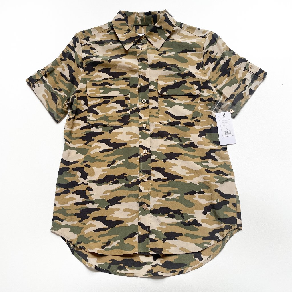 Equipment Short Sleeve Slim Signature Silk Shirt Kelp Multi Army Camo Small Nwt
